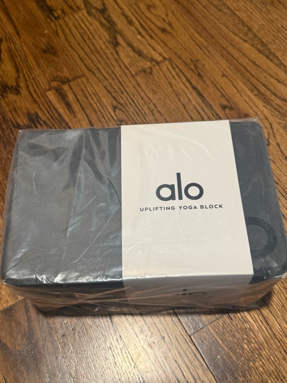 ALO Yoga Black Uplifting Yoga Block - Picture 2 of 2
